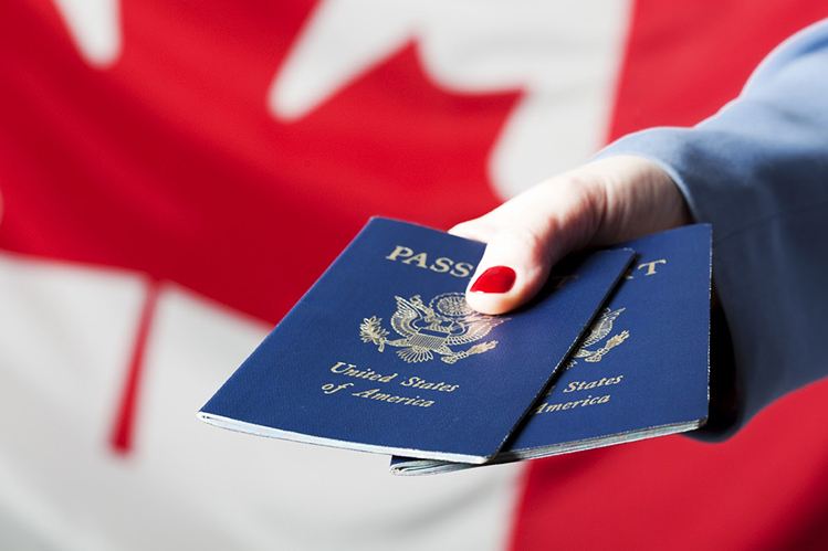 加拿大枫叶卡与加拿大公民的不同之处?