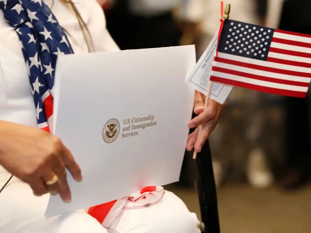 美国临时绿卡和永久绿卡有什么分别?什么是美国临时证明I-551章